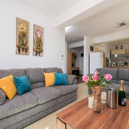 Apartment Carpe Diem Premantura Bagian luar foto