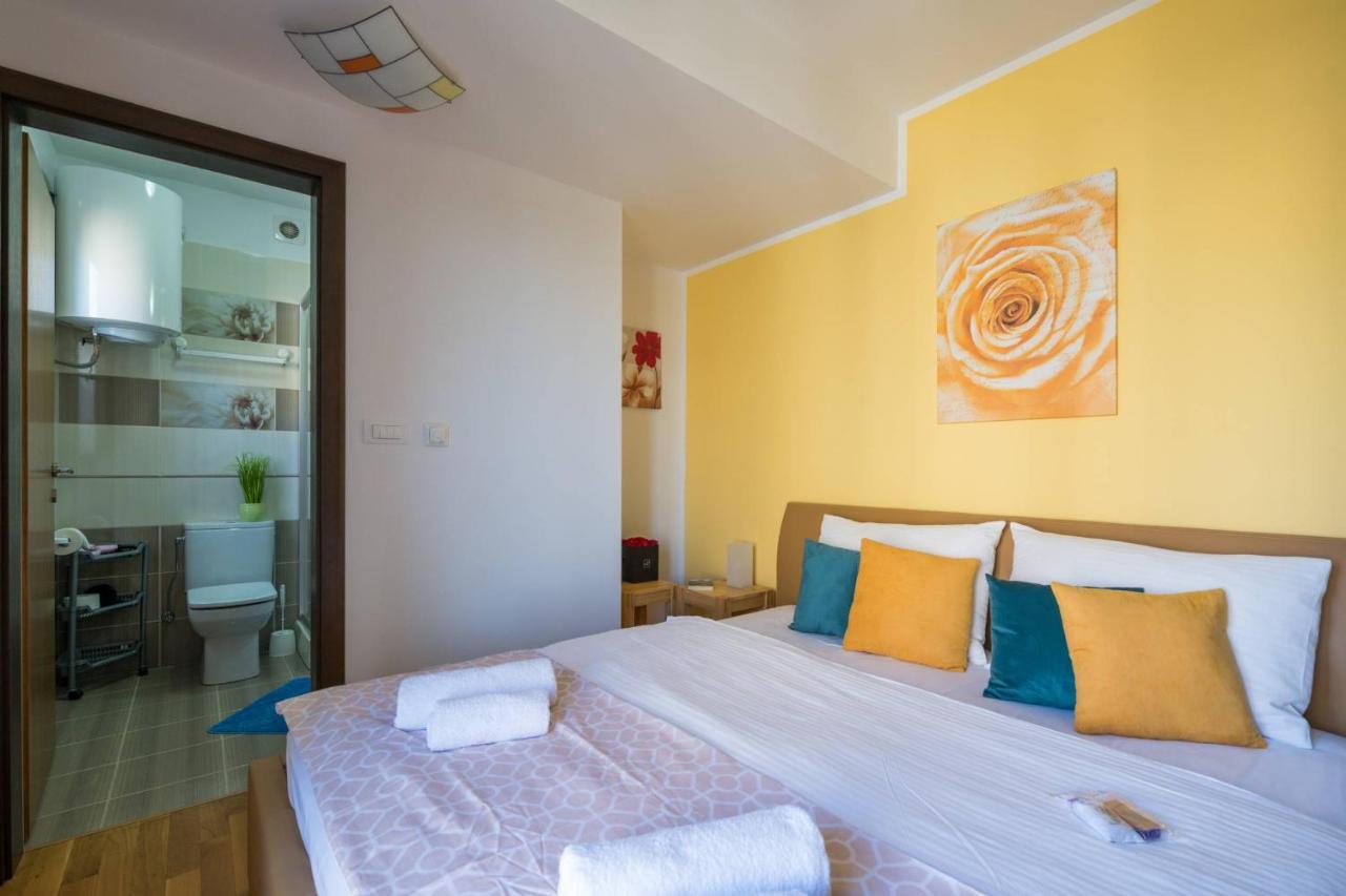 Apartment Carpe Diem Premantura Bagian luar foto