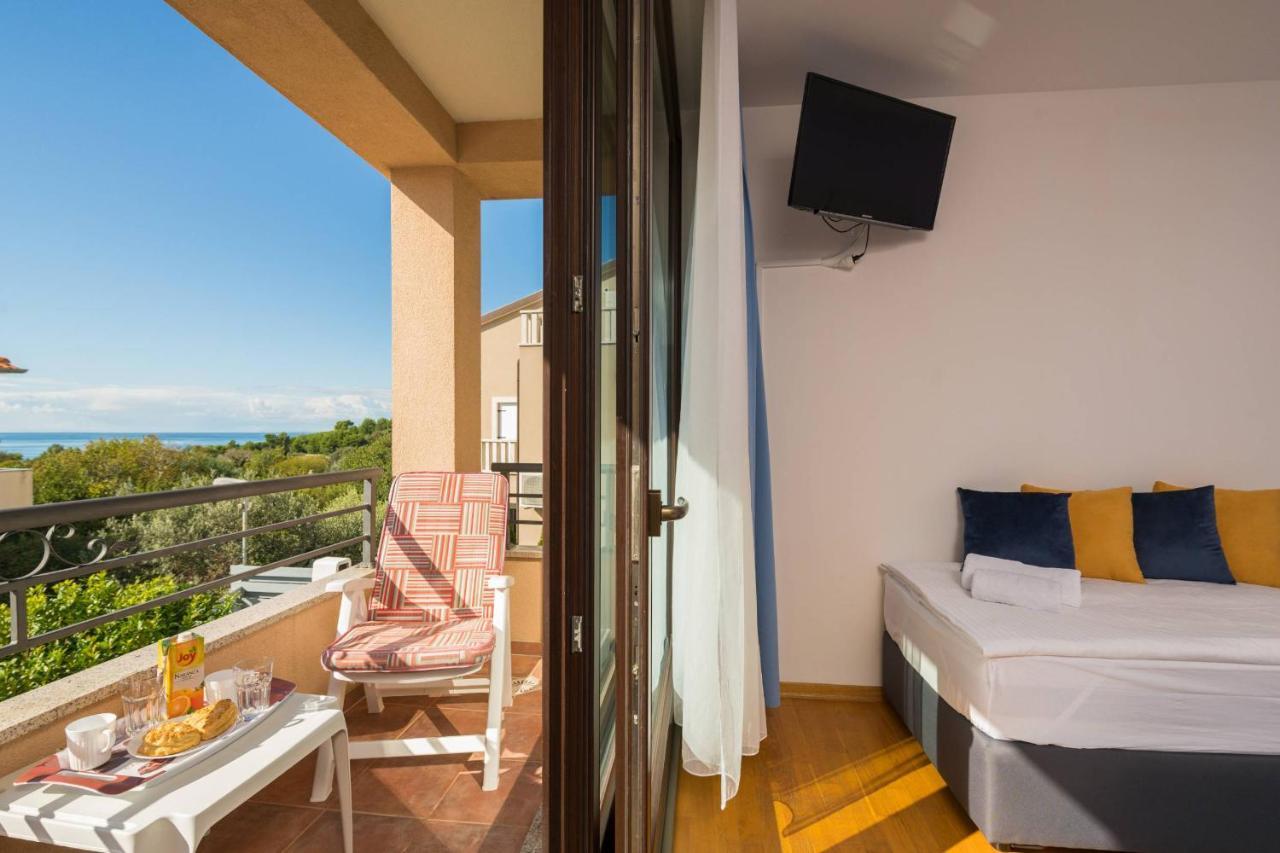 Apartment Carpe Diem Premantura Bagian luar foto