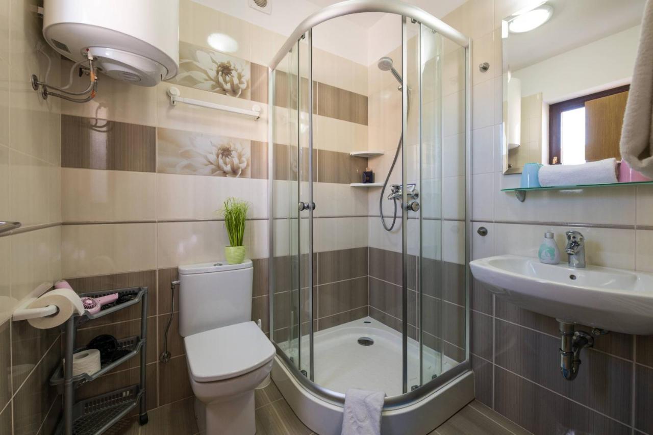 Apartment Carpe Diem Premantura Bagian luar foto